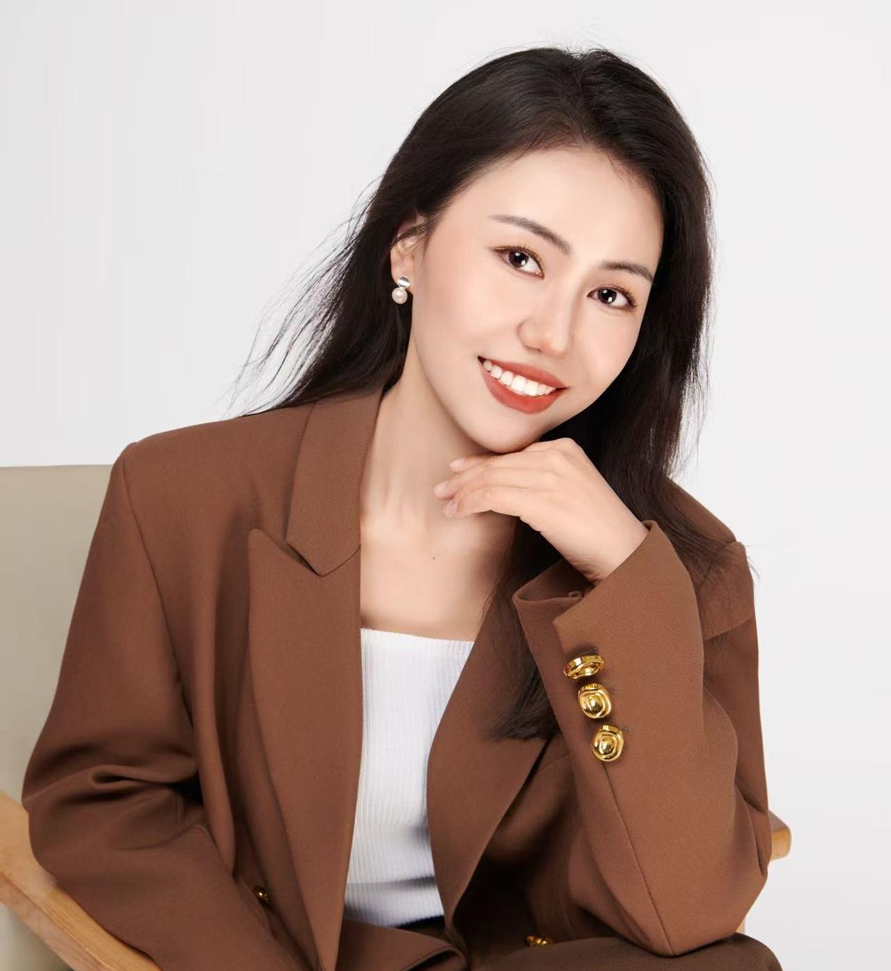 普飞艳